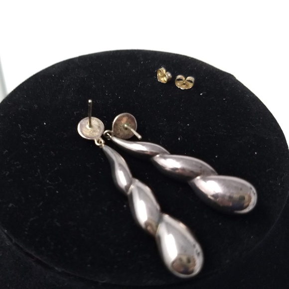 STERLING SILVER TWISTED TEARDROP EARRINGS - Picture 4 of 4